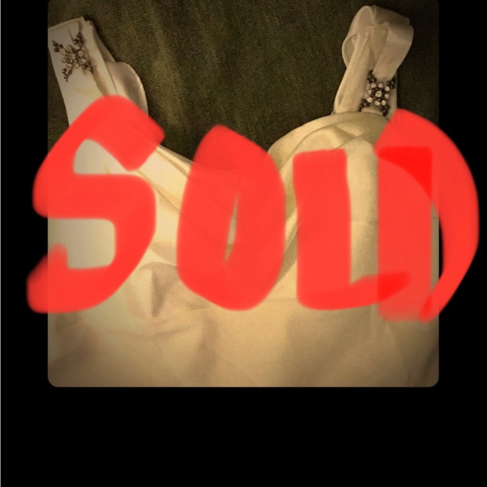 Aspeed ivory gown size Medium.